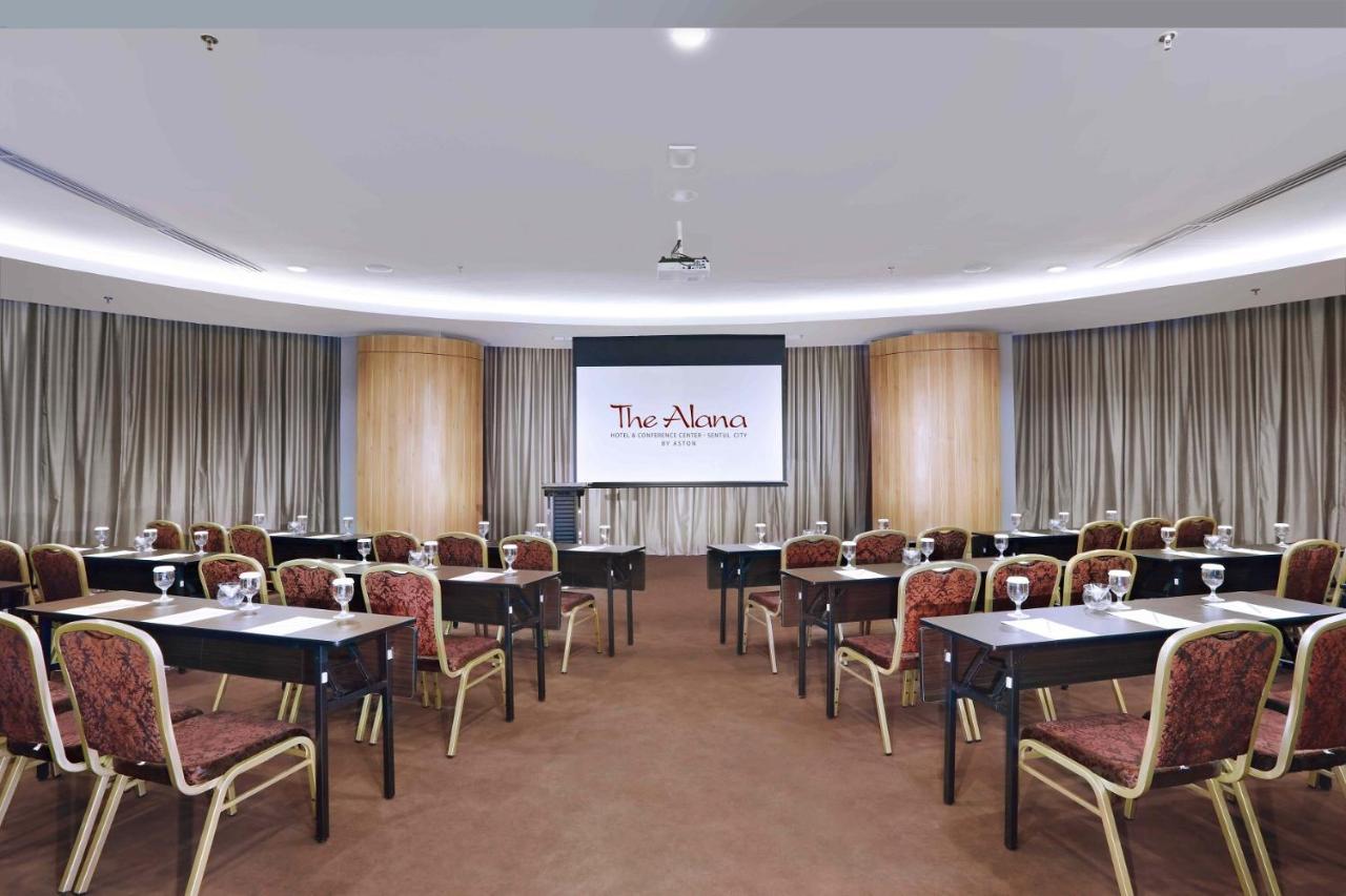 The Alana Hotel And Conference Sentul City By Aston Богор Экстерьер фото